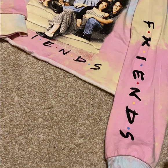 Friends cropped sweat shirt - Picture 2 of 5